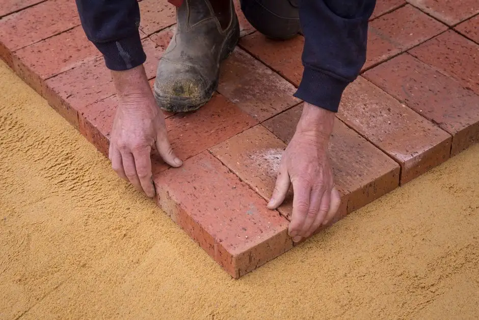 Experienced Masonry contractor professionals at work